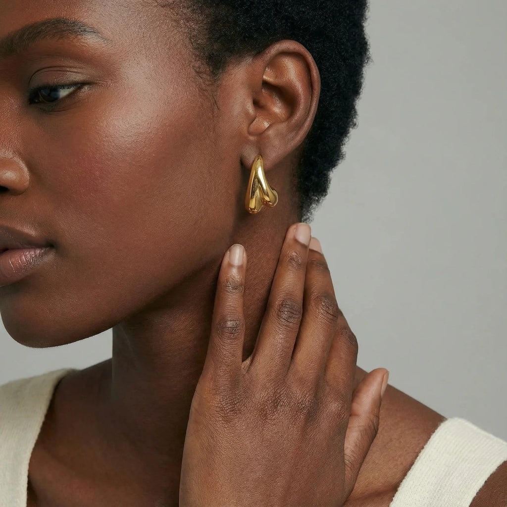 Sculpted Drop Earrings | Soléra & Co