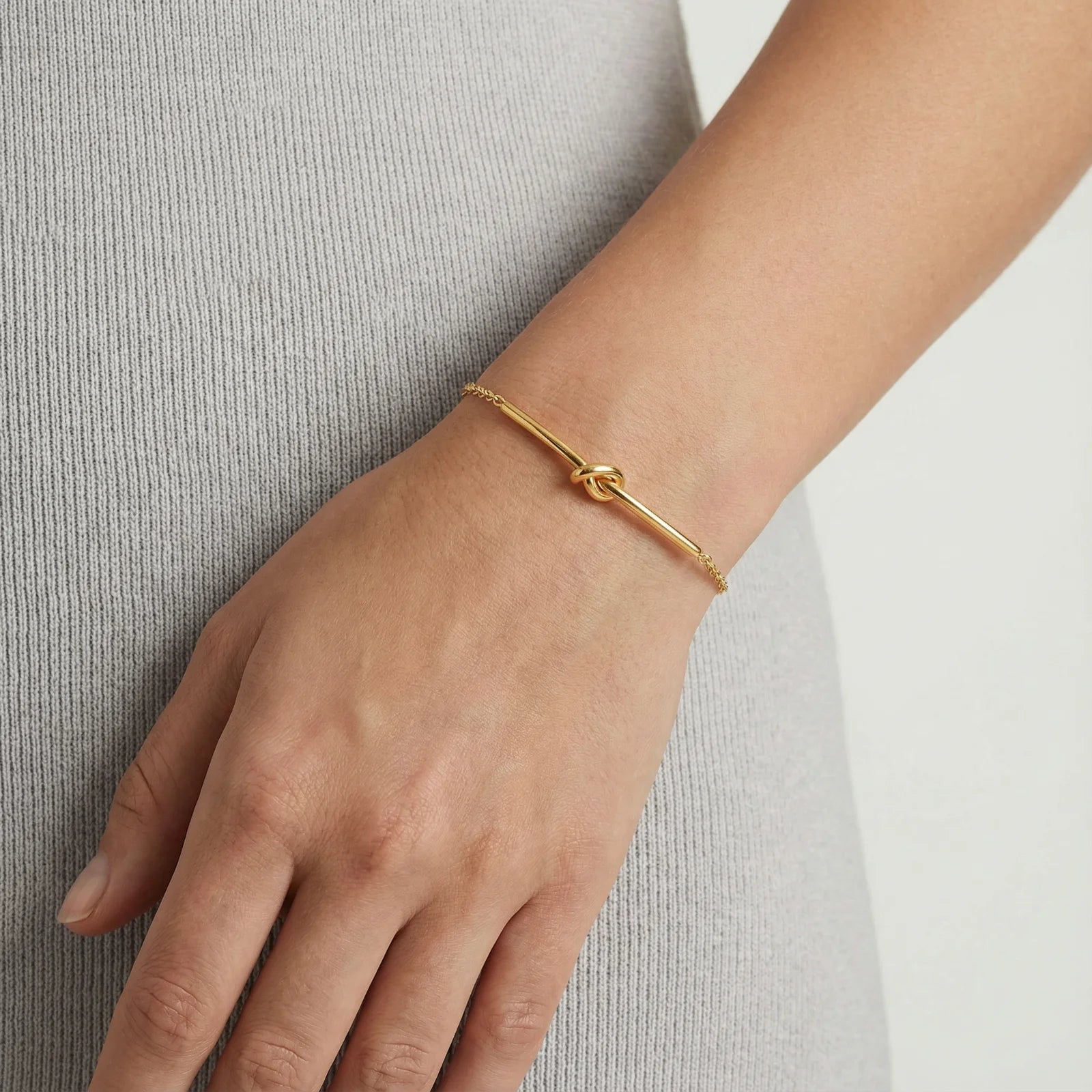 Twisted Knot Bar Bracelet | Soléra & Co